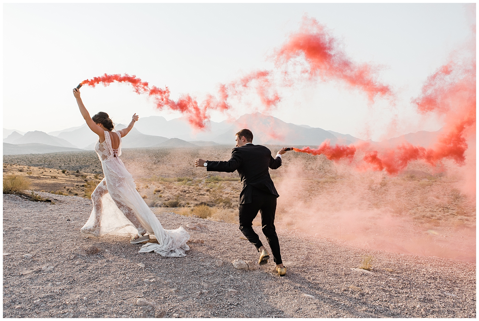 Las Vegas Elopement | Wedding Photos at Red Rock Canyon National Park| photo by Lindsey Ramdin, L.A.R. Weddings
